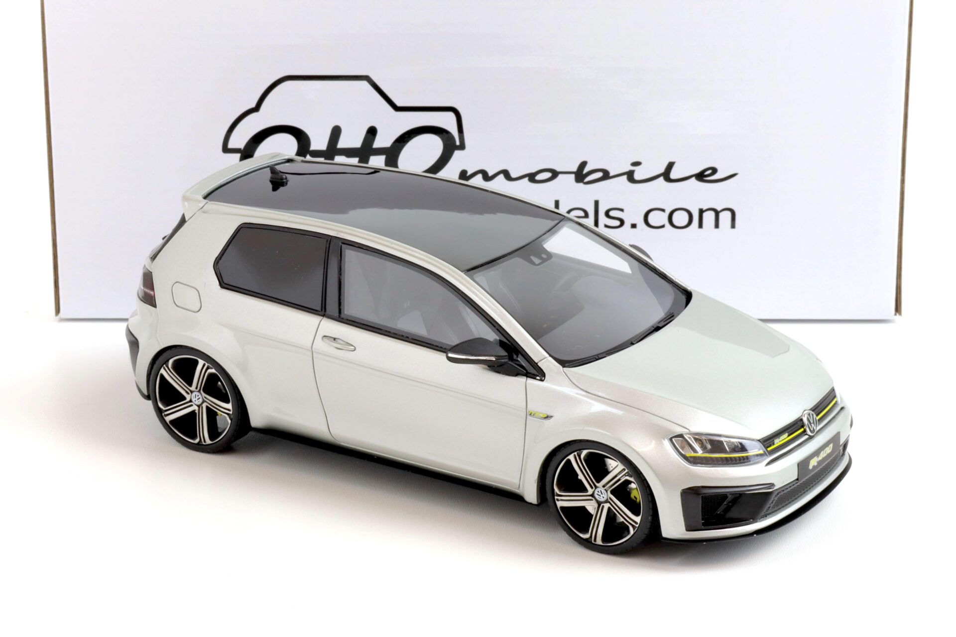 1:18 OTTO mobile OT925 VW Golf VII 7 R400 Concept silver metallic 2014