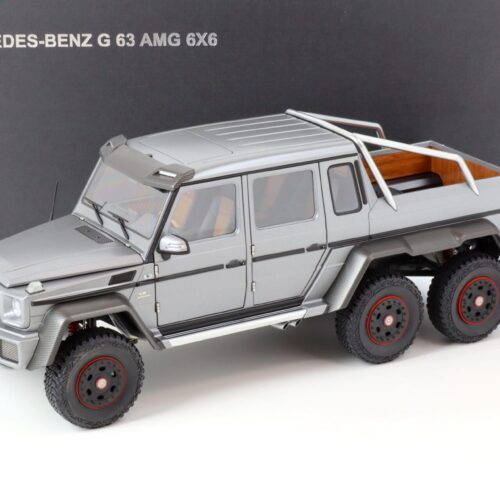 1:18 AUTOart Mercedes G63 AMG 6x6 Designo Platinum Magno 76308