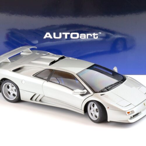 1:18 AUTOart Lamborghini Diablo SE30 JOTA 1995 titanio/ silver metallic