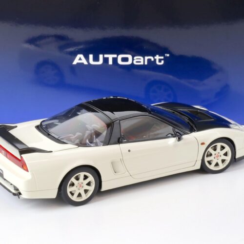 1:18 AUTOart Honda NSX-R (NA2) 2019 Championship white/ black Carbon fiber
