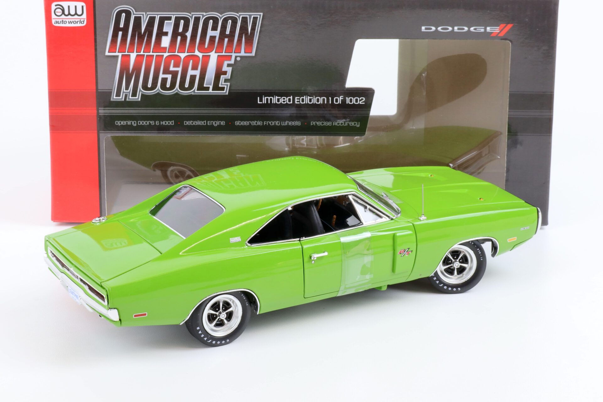 1:18 Auto World 1970 Dodge Charger R/T SE Coupe green New Magnum 500 wheel