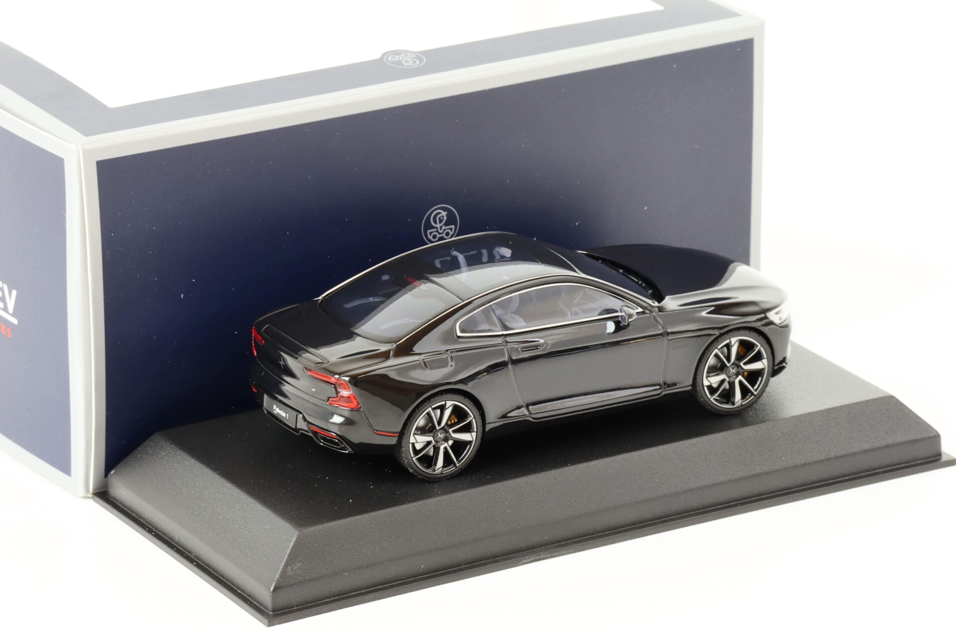 1:43 Norev Polestar 1 Space black 2020