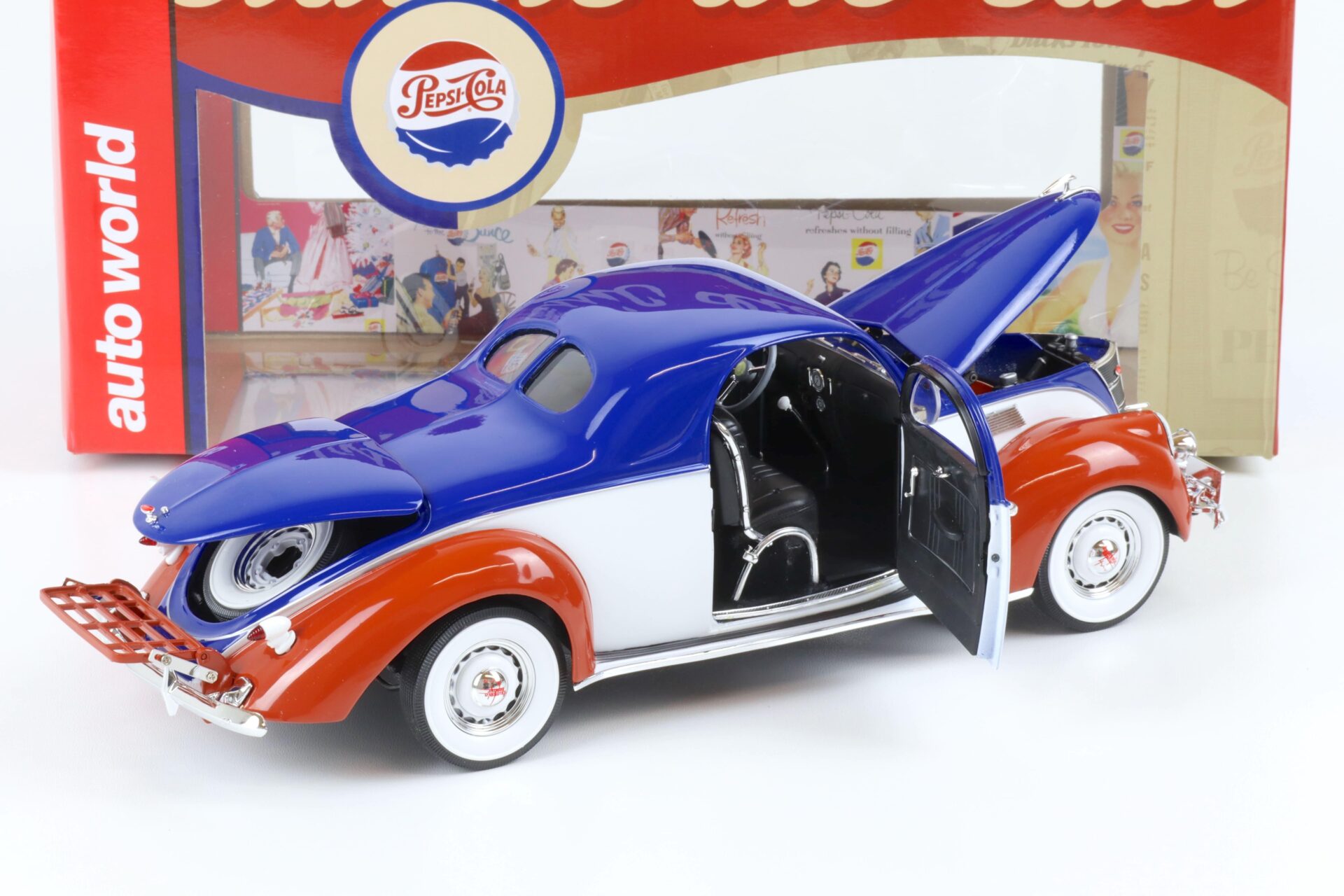 1:18 Auto World 1937 Lincoln Zephyr Pepsi Cola blue/ white/ red
