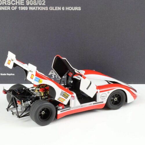 1:18 AUTOart Porsche 908/02 Watkins Glen 1969 Winner Redman Siffert #1