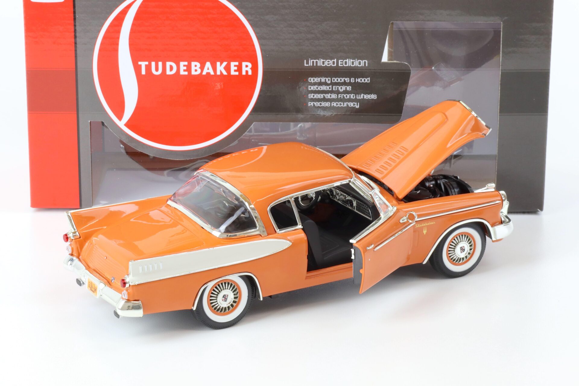 1:18 Auto World 1957 Studebaker Golden Hawk copper tone/ white