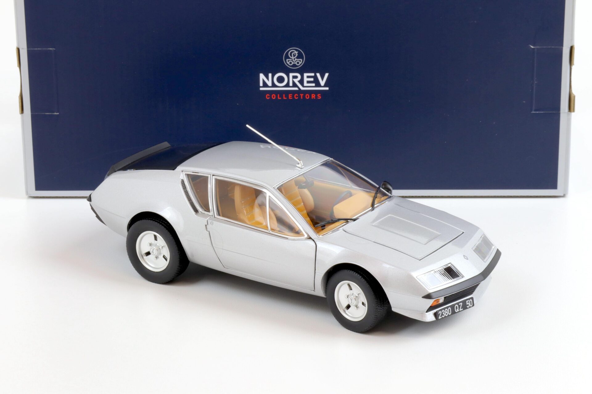 1:18 Norev Renault Alpine A310 V6 Coupe 1979 silver metallic