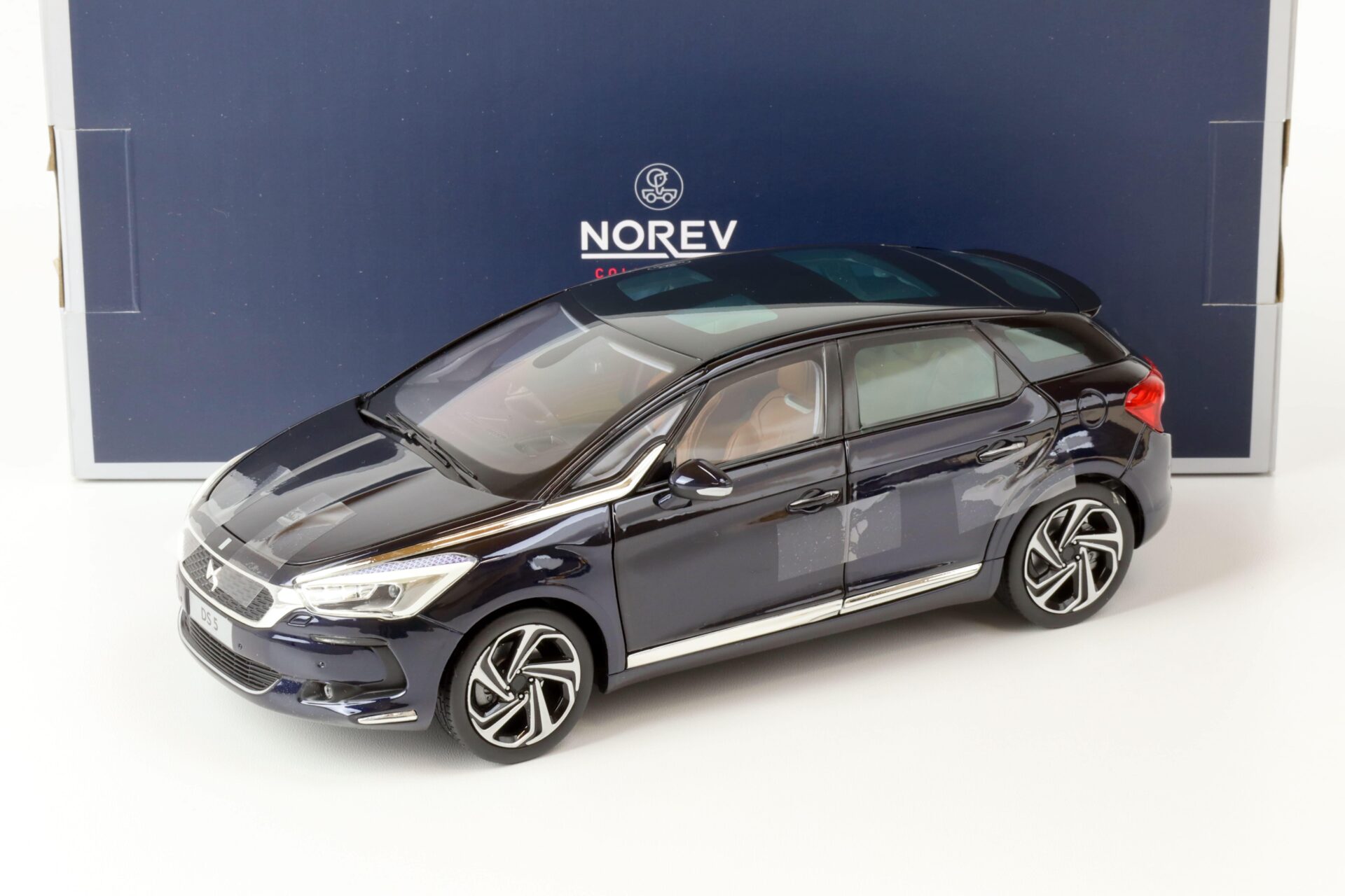 1:18 Norev Citroen DS5 Ink blue 2015