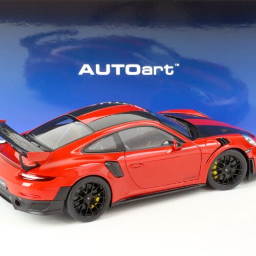 1:18 AUTOart Porsche 911 (991.2) GT2 RS 2017 Weissach Package Guards red 78173