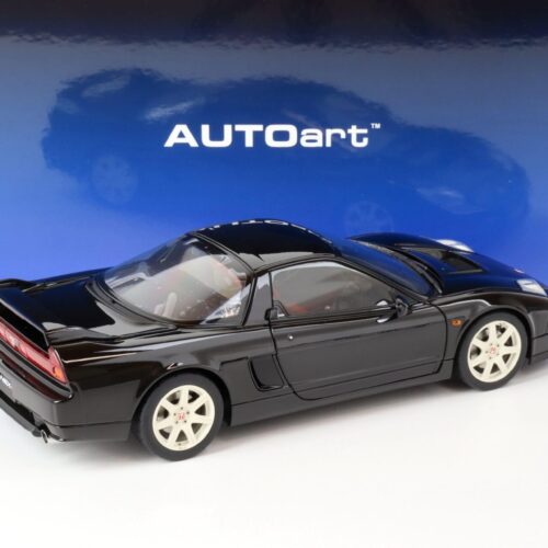 1:18 AUTOart Honda NSX-R (NA2) 2019 Berlina black 73216