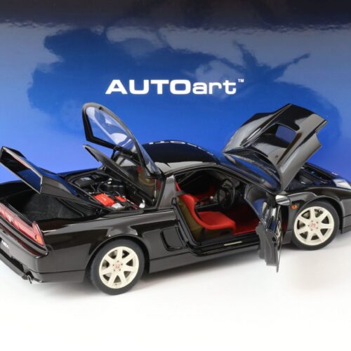 1:18 AUTOart Honda NSX-R (NA2) 2019 Berlina black 73216