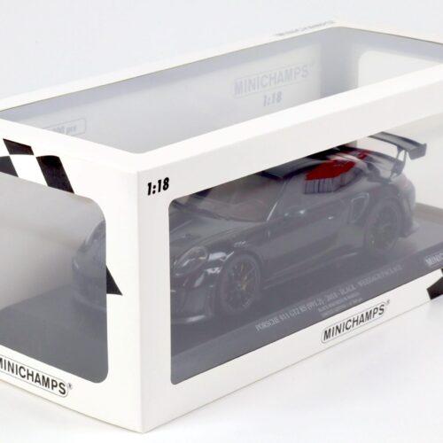 1:18 Minichamps Porsche 911 (991.2) GT2 RS Coupe Weissach Package black 2018