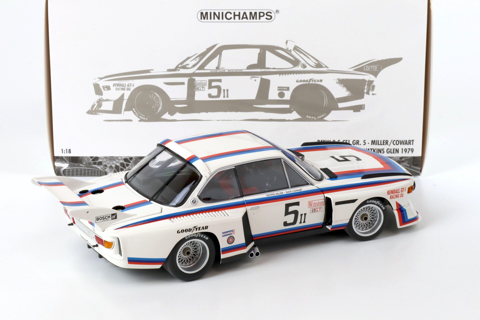 1:18 Minichamps 1979 BMW 3.5 CSL Gr.5 Miller/ Cowart 6h Watkins Glen