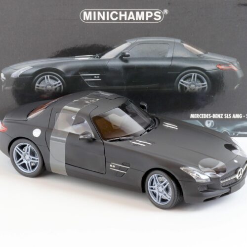 1:18 Minichamps Mercedes SLS AMG Coupe 2011 matt black
