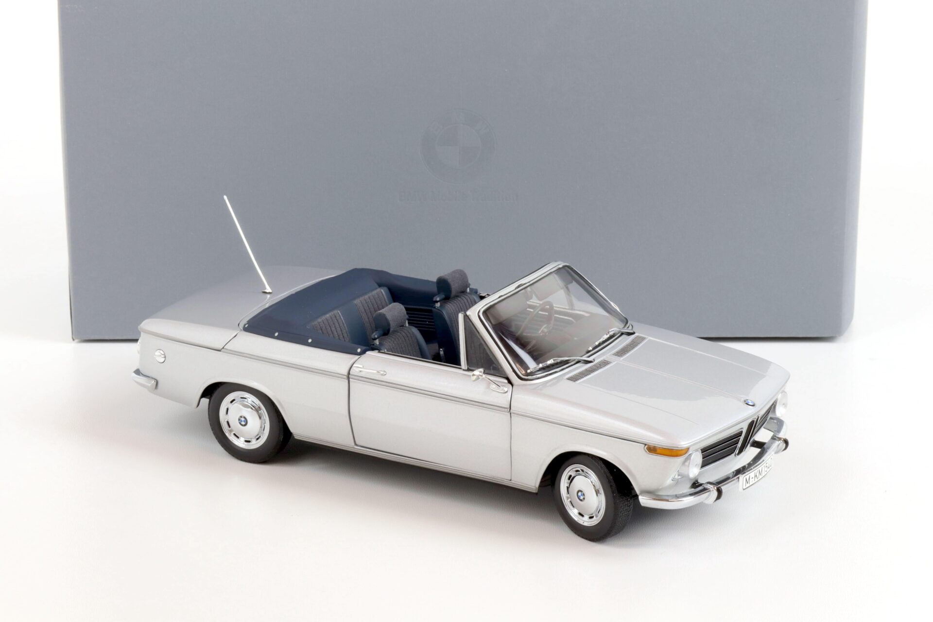 1:18 Minichamps BMW 1600 Cabrio Convertible silver DEALER VERSION
