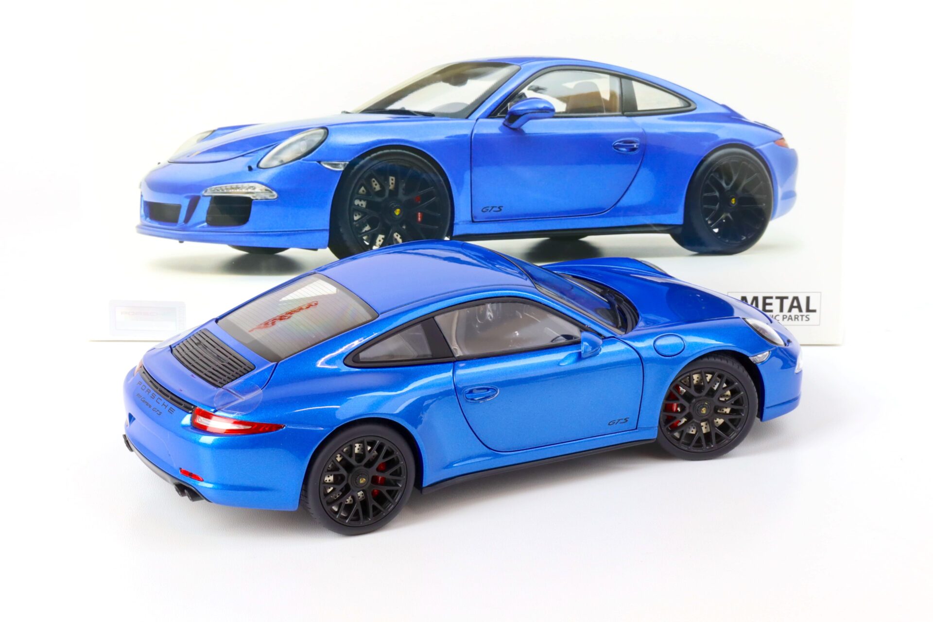 1:18 Schuco Porsche 911 (991) Carrera GTS Coupe blue metallic