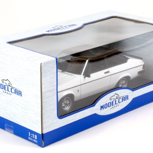 1:18 MCG Ford Escort MK II RS 2000 RHD white/ matt black