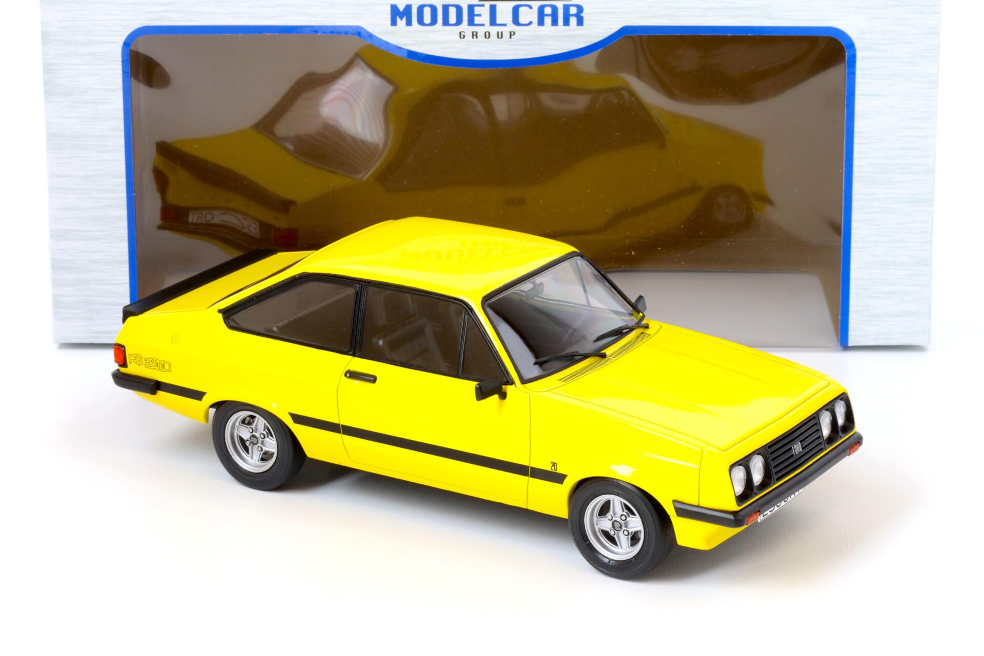 1:18 MCG Ford Escort MK II RS 2000 LHD yellow