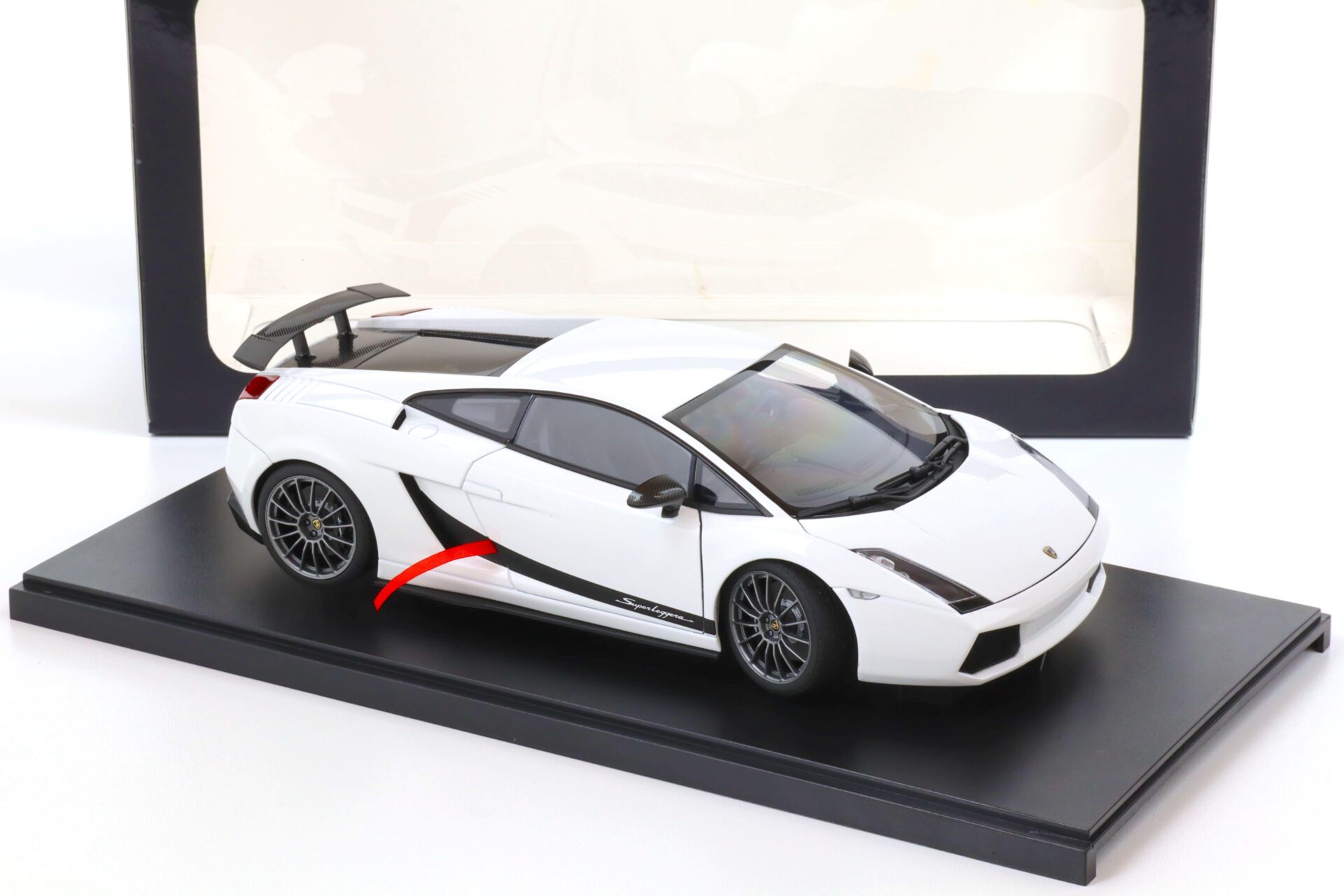 1:18 AUTOart Lamborghini Gallardo Superleggera Monocerus/ metallic white