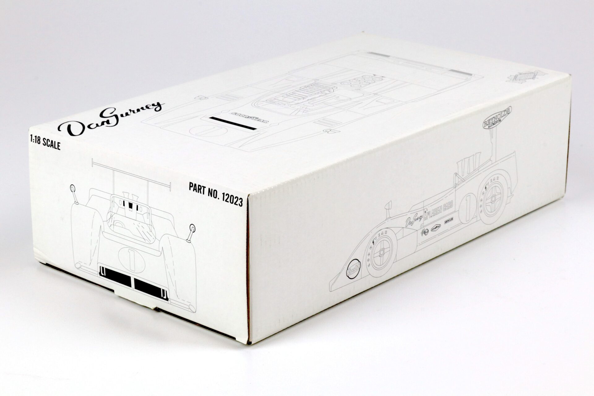 1:18 GMP McLaren M8B High Wing CanAm Dan Gurney orange #1