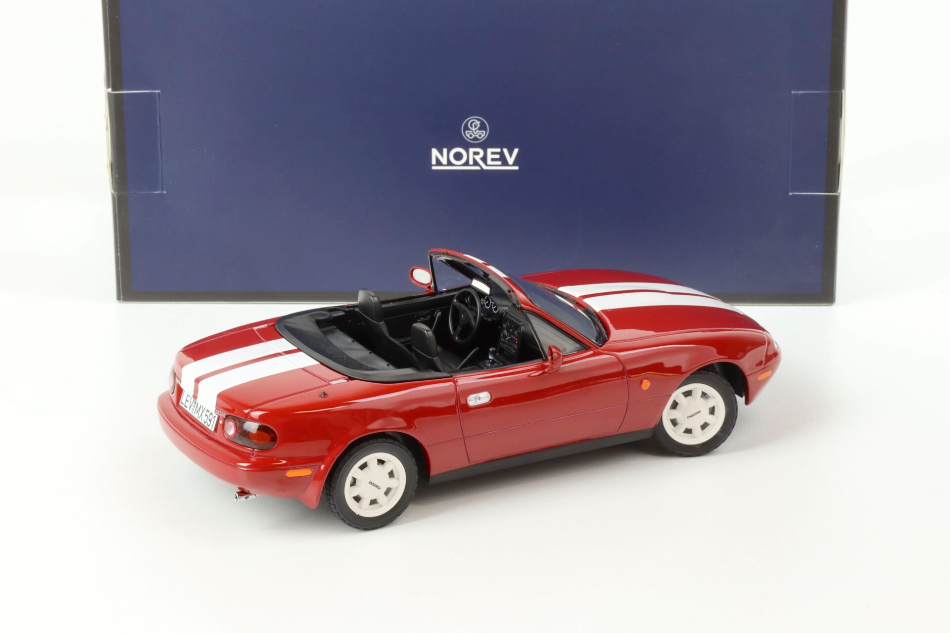 1:18 Norev Mazda MX-5 Roadster 1989 red/ white stripes - Limited 200 pcs.