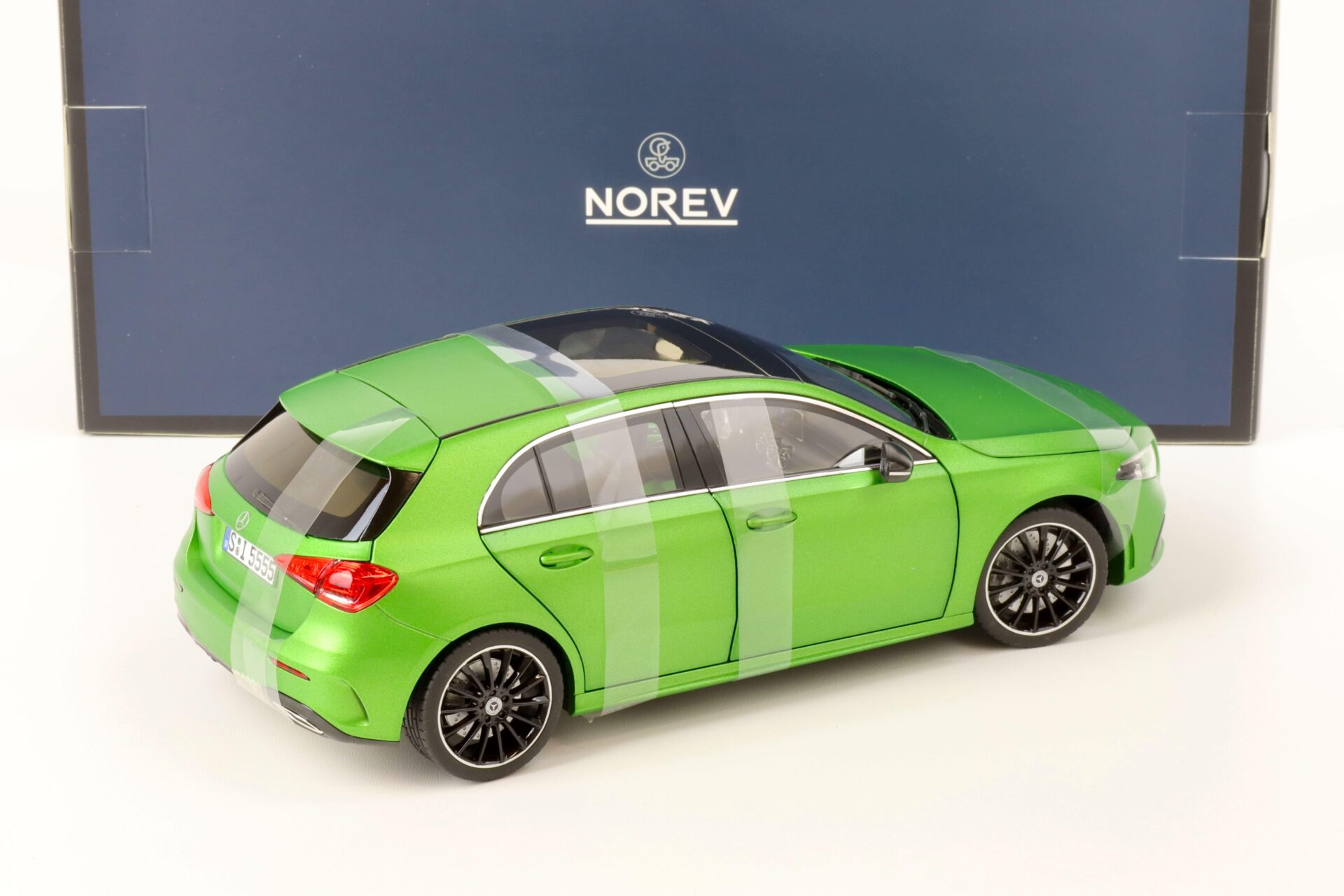 1:18 Norev Mercedes A-Klasse A-Class W177 matt green 2018 - Limited 200 pcs.