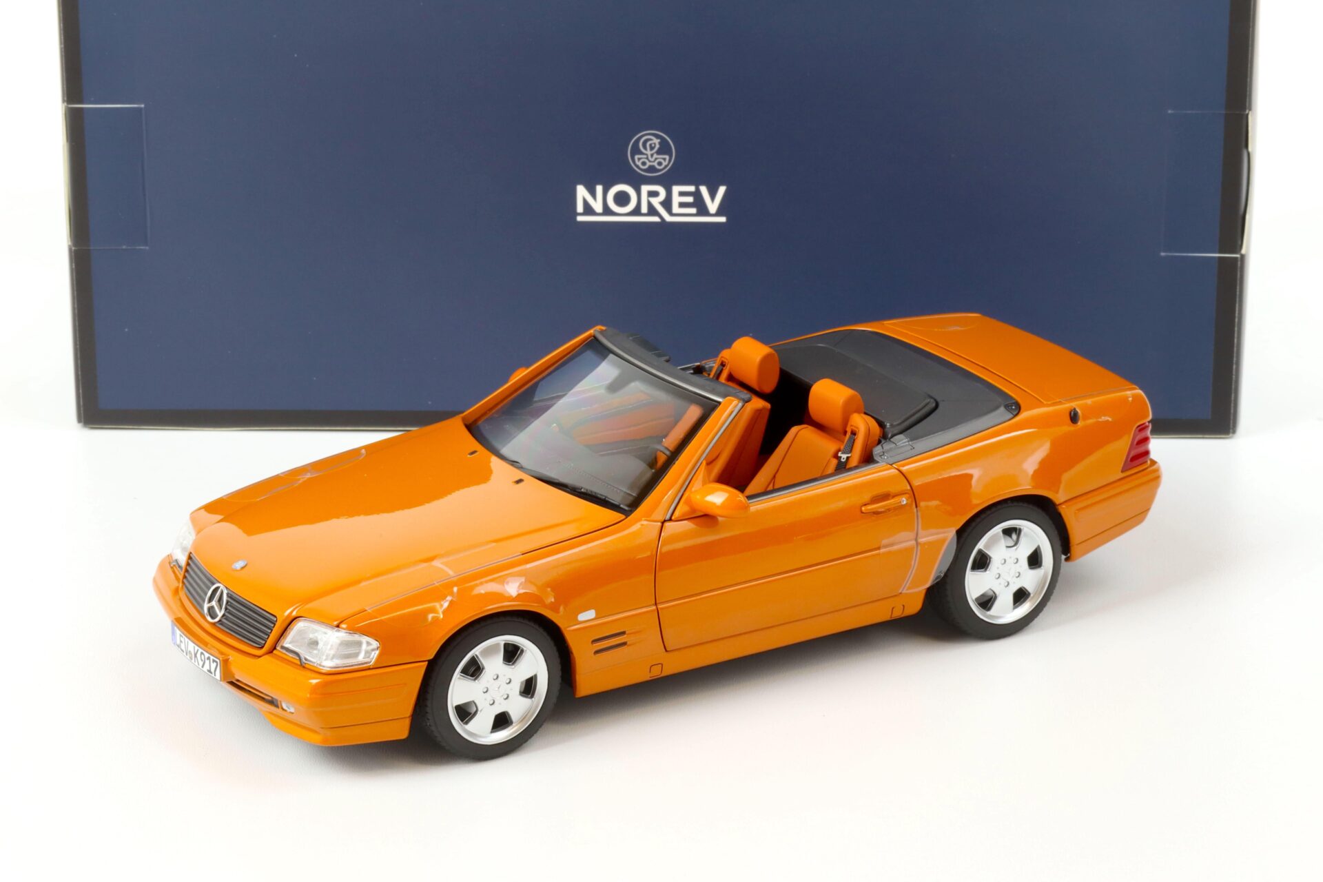 1:18 Norev Mercedes SL 500 R129 FACELIFT Cabriolet 1999 orange - Limited 200 pcs.