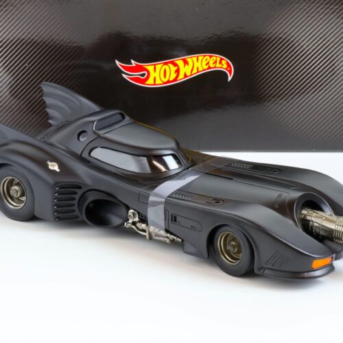 1:18 Hot Wheels Batman Returns Batmobile matt black CMC96