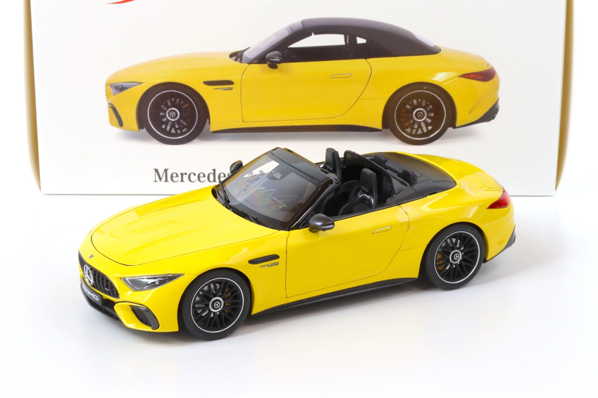 1:18 iScale Mercedes SL 63 AMG 4MATIC+ Convertible (R232) sun yellow