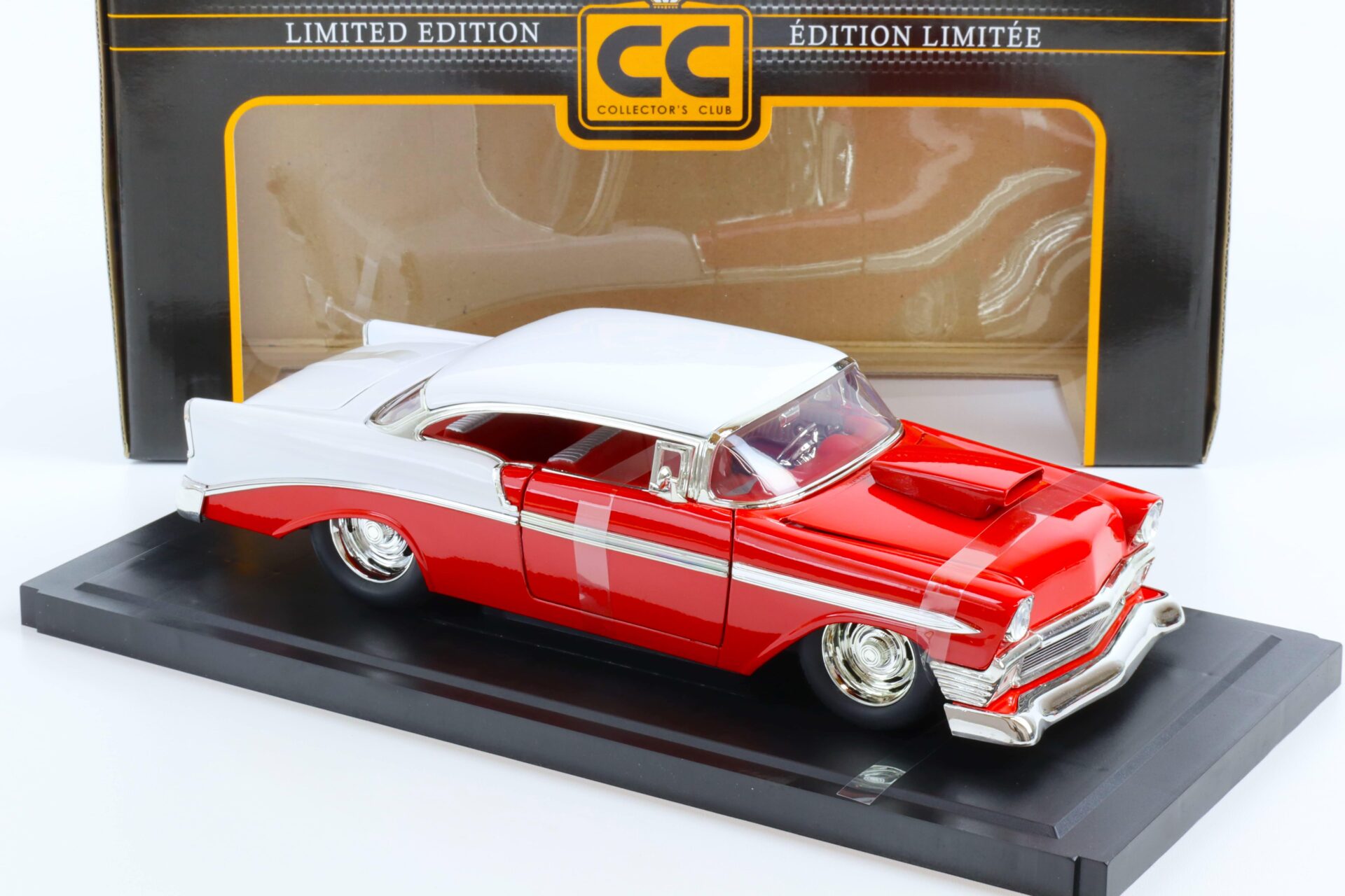 1:18 JADA Toys 1956 Chevrolet Bel Air Collectors Club red/ white