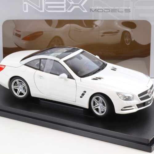 1:18 Welly 2012 Mercedes SL500 closed Top R231 white metallic - Image 2