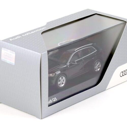 1:43 iScale Audi Q5 Myth black 2017 DEALER VERSION