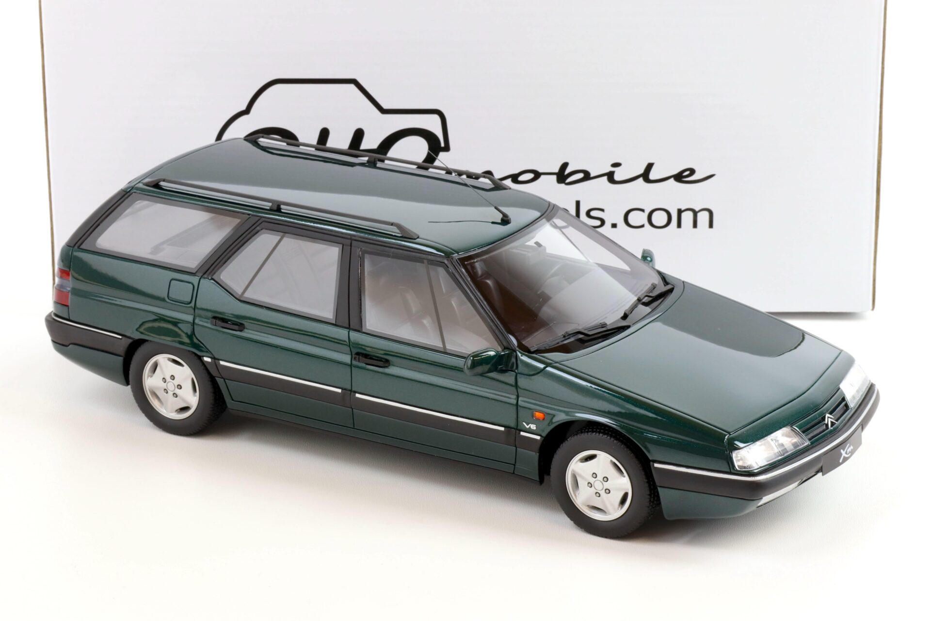 1:18 OTTO mobile OT379 Citroen XM Break 3.0 V6 24V green 1998