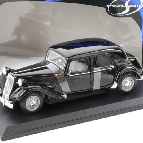 1:18 Maisto 1952 Citroen 15CV 6 Cyl. black
