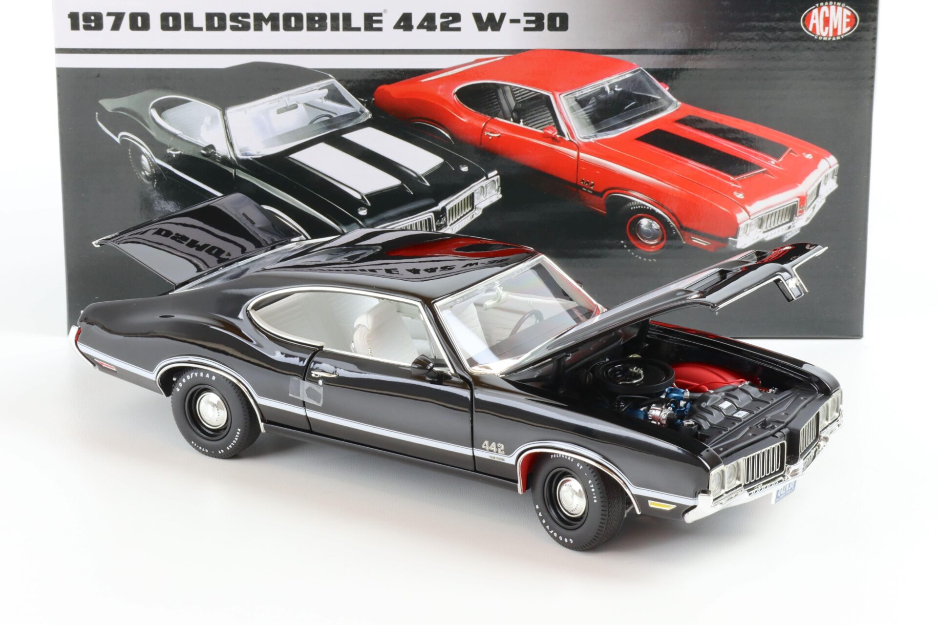 1:18 ACME 1970 Oldsmobile 442 W-30 Coupe black/ white
