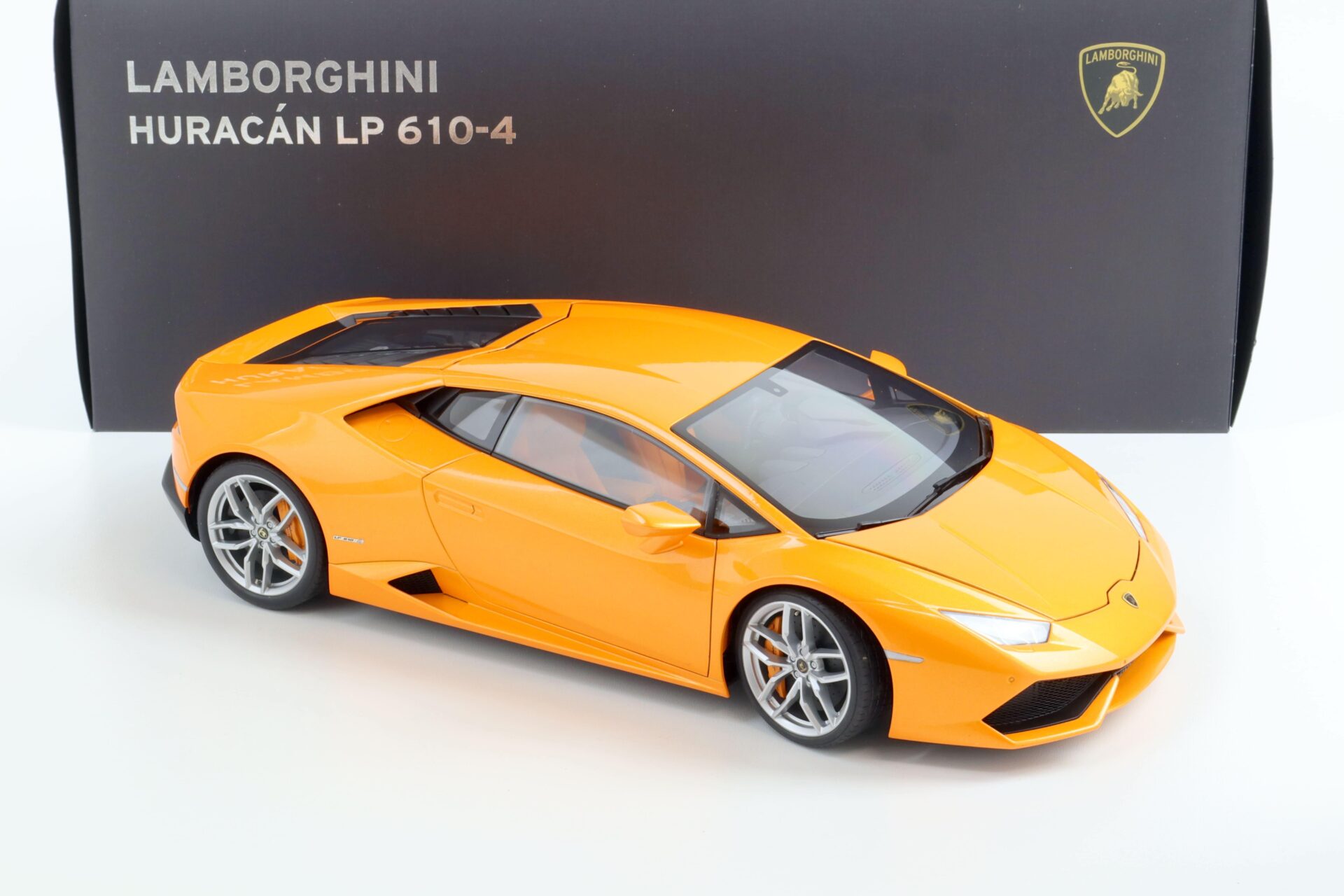 1:12 AUTOart Lamborghini Huracan LP 610-4 Arancio borealis/ pearl orange