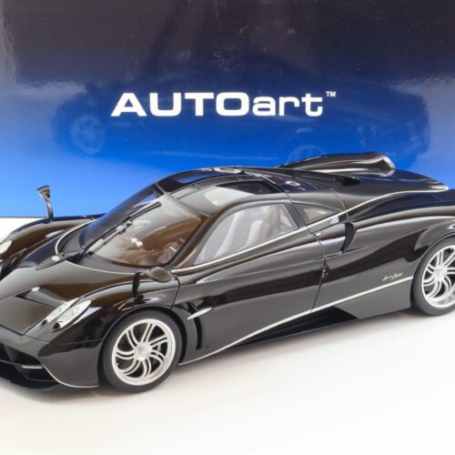 1:12 AUTOart Pagani Huayra gloss black & silver stripes 12233