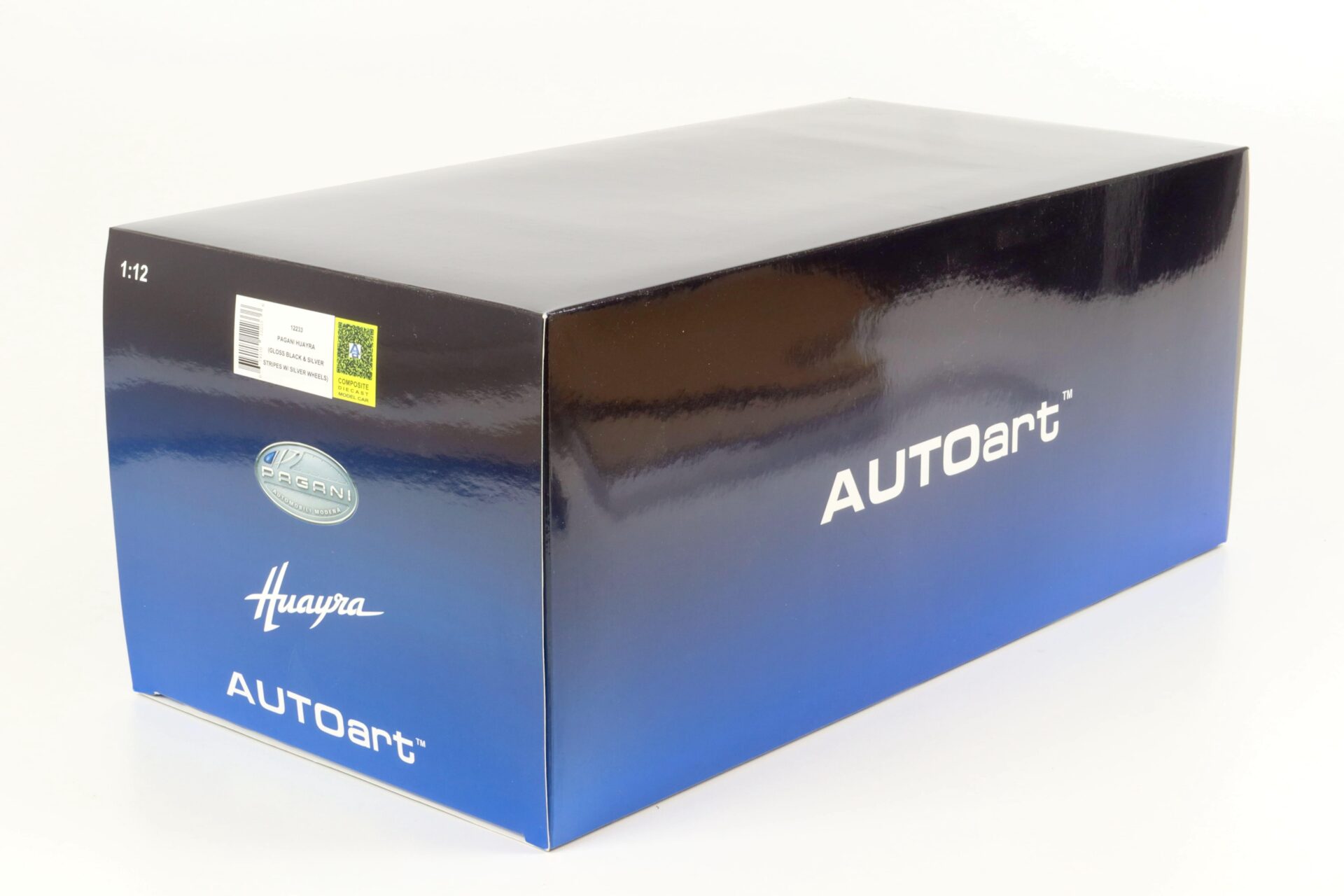1:12 AUTOart Pagani Huayra gloss black & silver stripes 12233