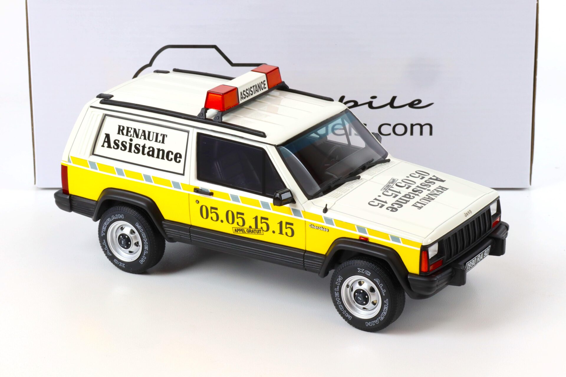 1:18 OTTO mobile OT939 Jeep Cherokee Renault Assistance white/ yellow 1989