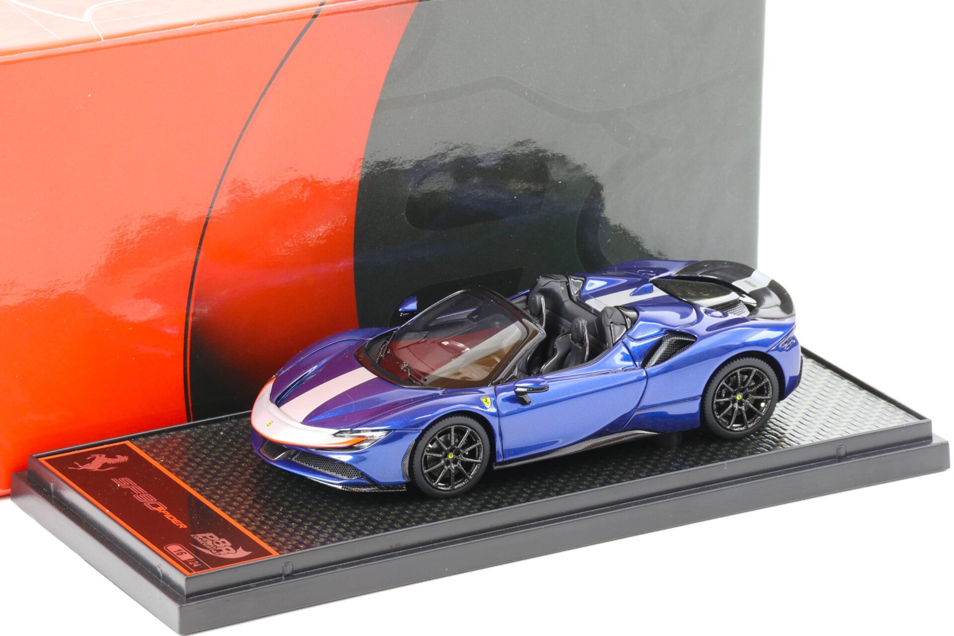 1:43 BBR Ferrari SF90 Spider Pack Fiorano Blu Elettrico/ red - Limited 24 pcs.