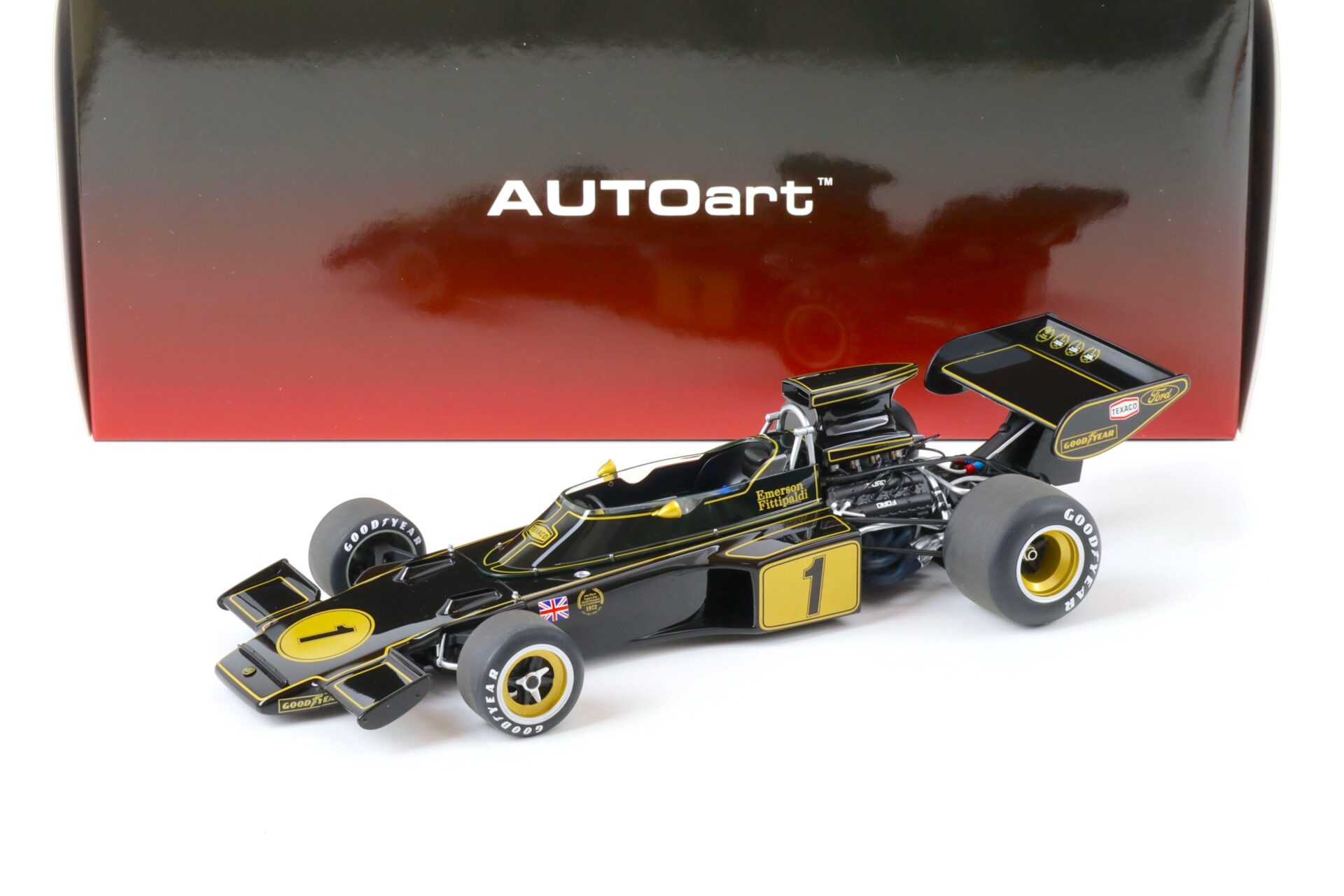 1:18 AUTOart Team Lotus Type 72E Grand Prix GP 1973 Emerson Fittipaldi #1
