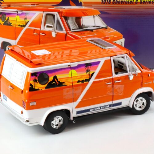 1:18 ACME 1976 Chevrolet G-Series VAN Good Times Machine orange - Image 2