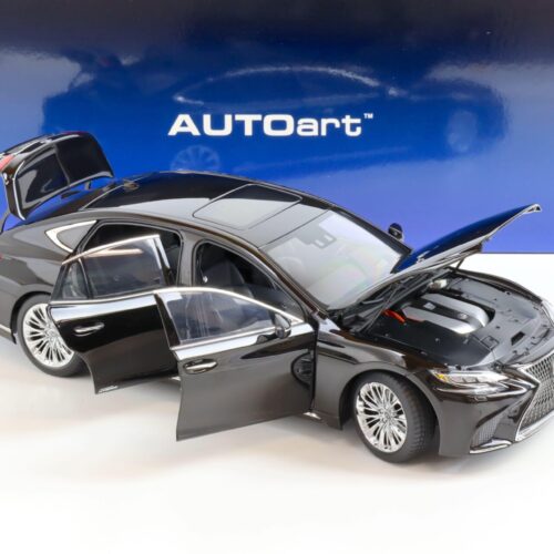1:18 AUTOart Lexus LS 500h Limousine 2018 black/ black interior 78868