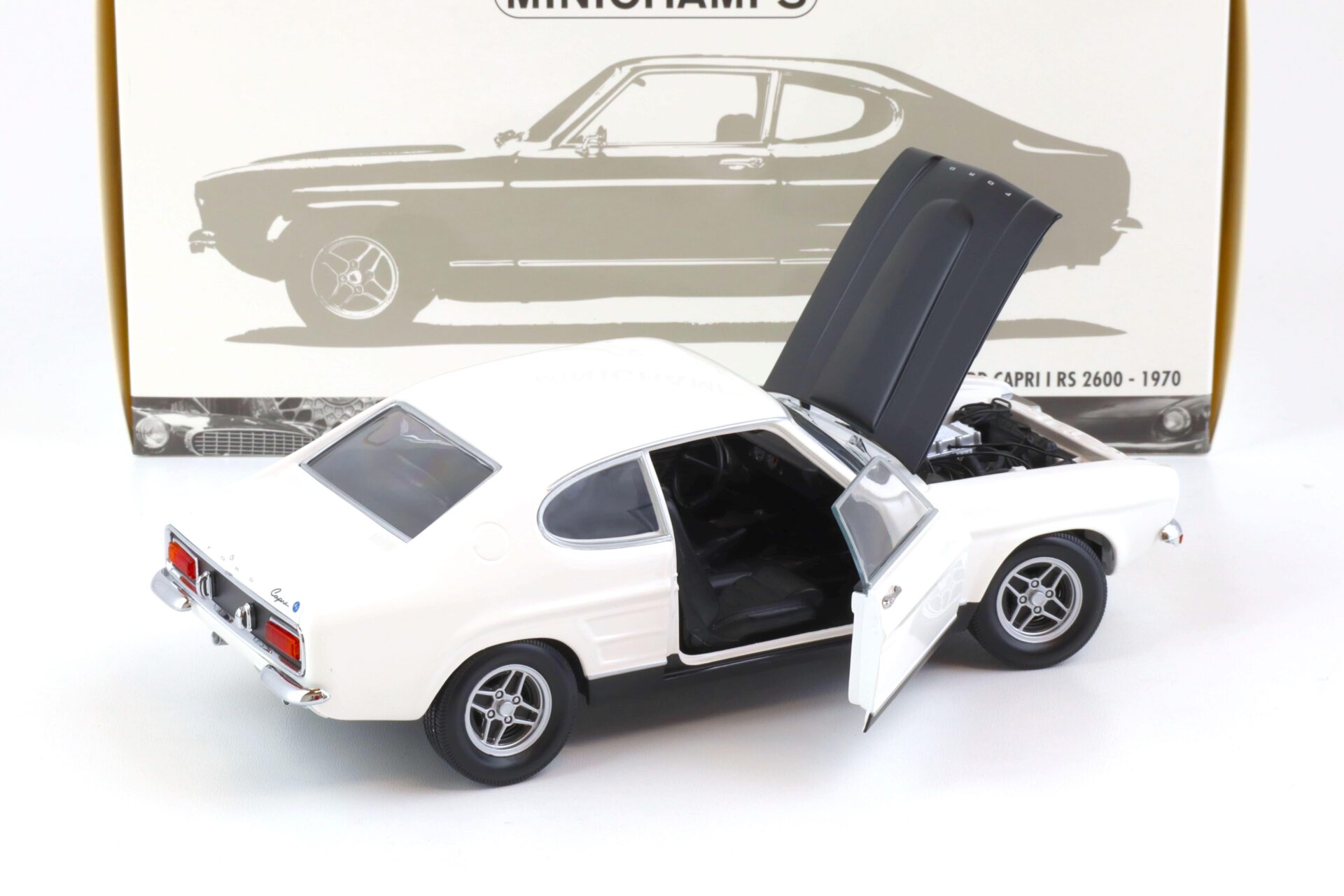 1:18 Minichamps Ford Capri I RS 2600 white/ black 1970