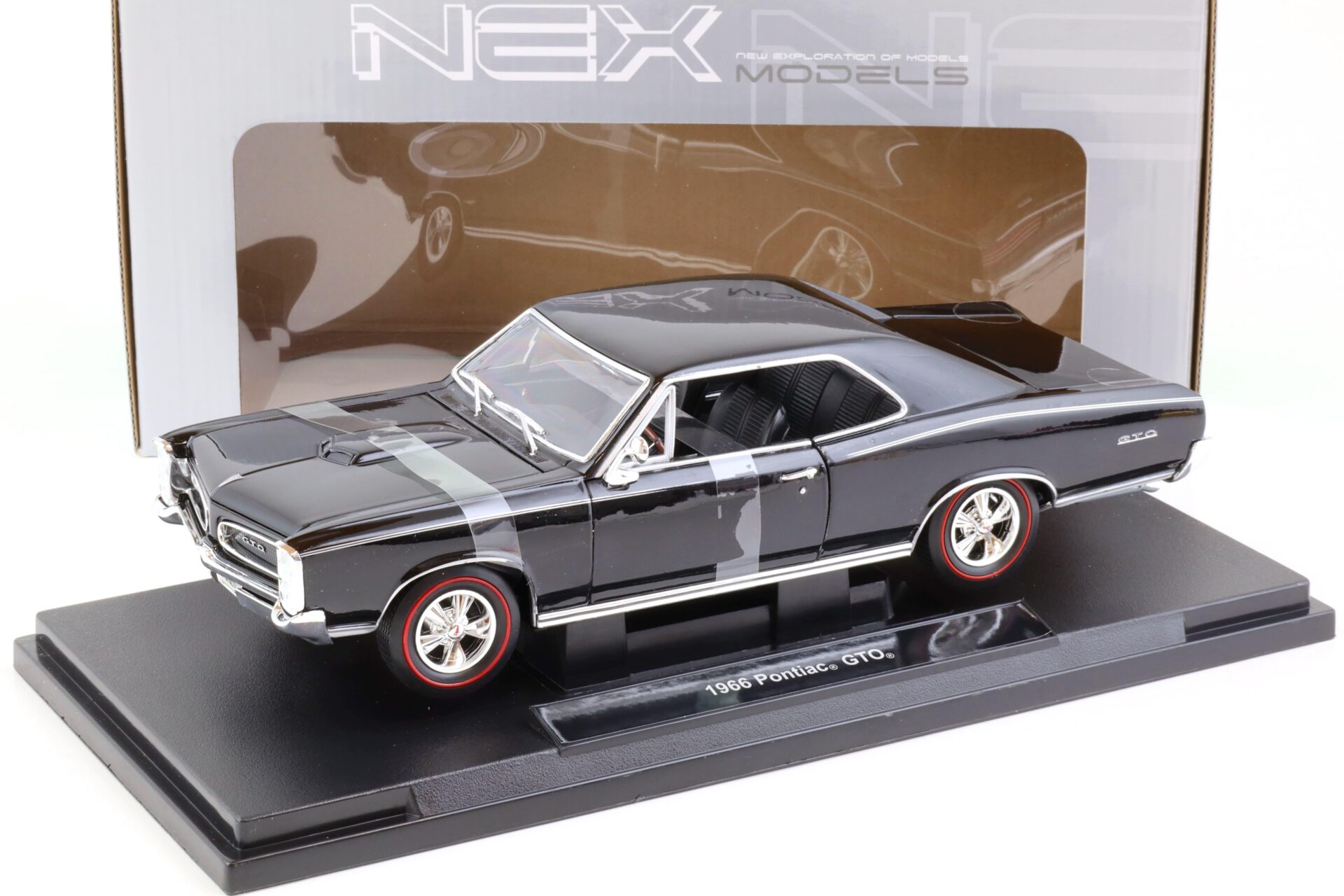 1:18 Welly 1966 Pontiac GTO black