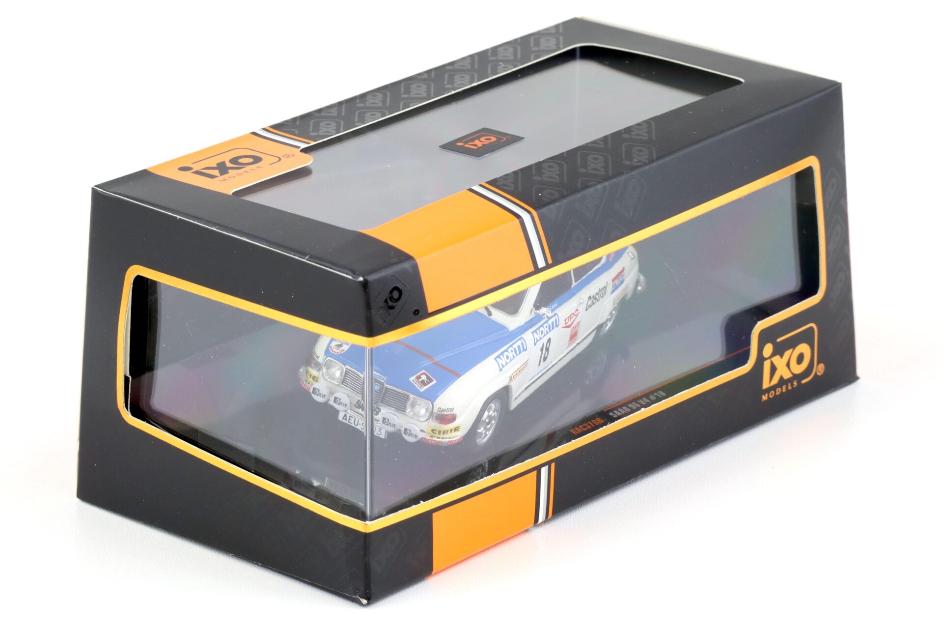 1:43 IXO SAAB 96 V4 Rallye WM 1000 Lakes 1976 Vilkas/ Soini #18