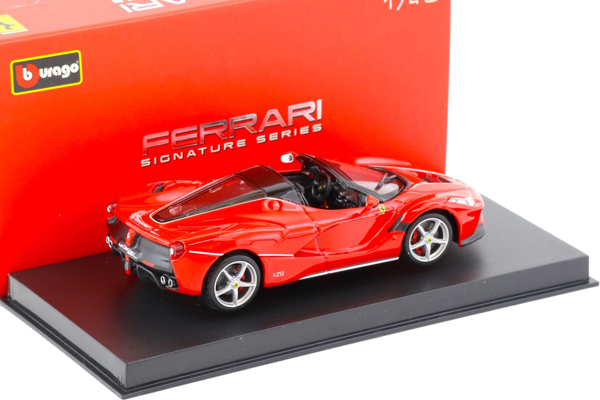 1:43 Bburago Signature Ferrari LaFerrari Aperta red