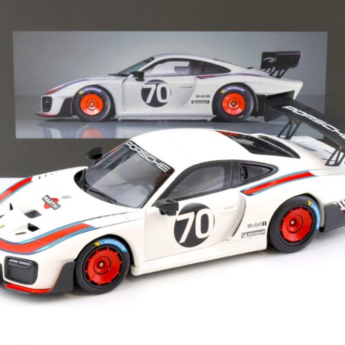 1:18 Minichamps Porsche 935/19 #70 911 991 GT2 Basis white DEALER VERSION