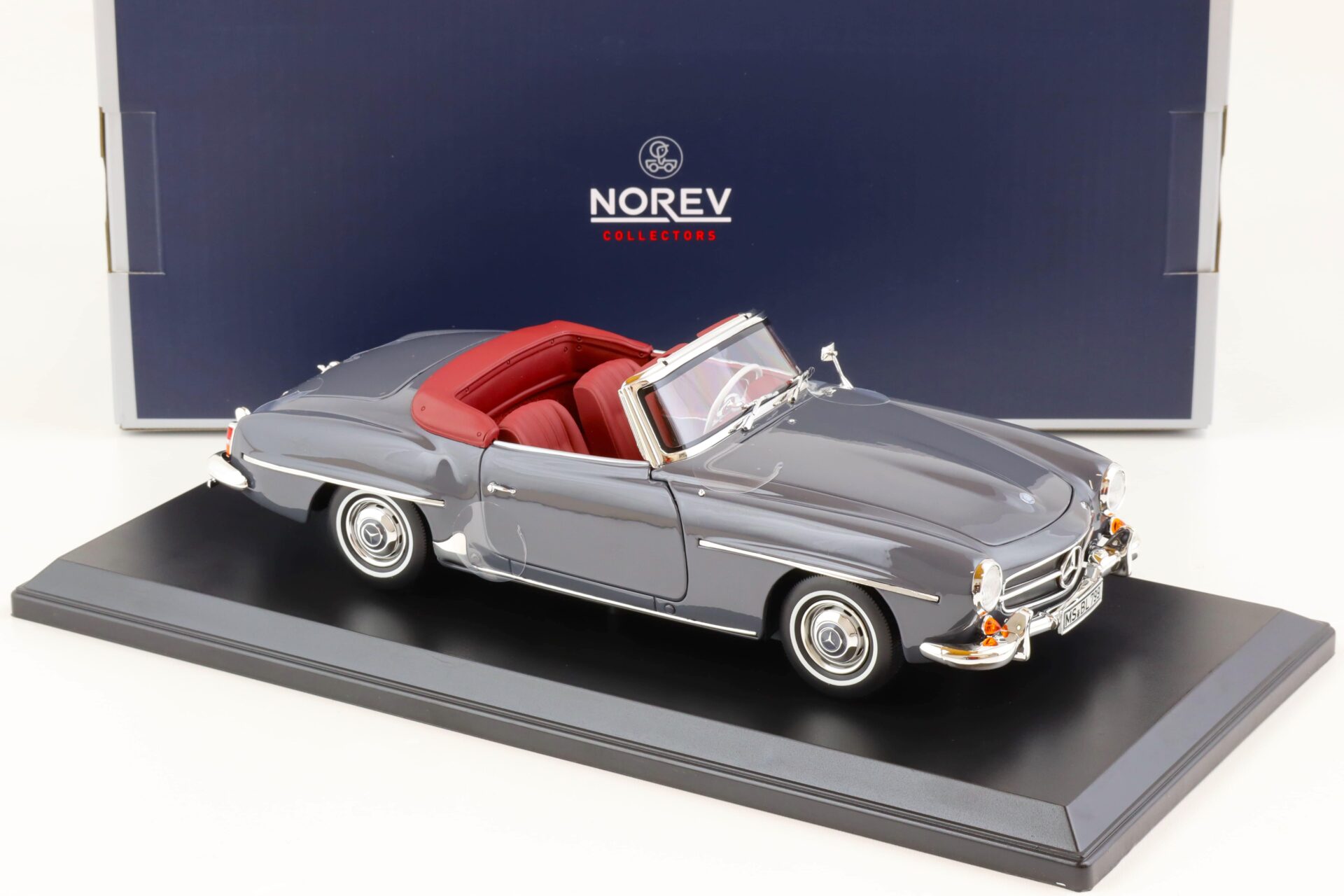 1:18 Norev Mercedes 190 SL Cabriolet 1957 grey 183402