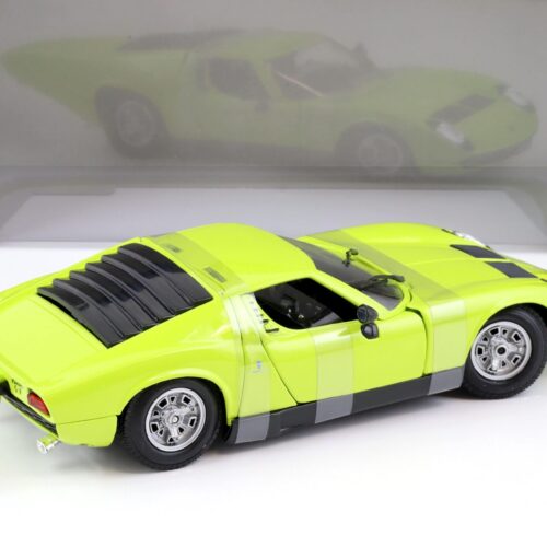 1:18 Bburago Lamborghini Miura 1968 green