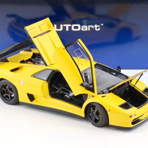 1:18 AUTOart Lamborghini Diablo SV-R 1996 Superfly yellow 79147